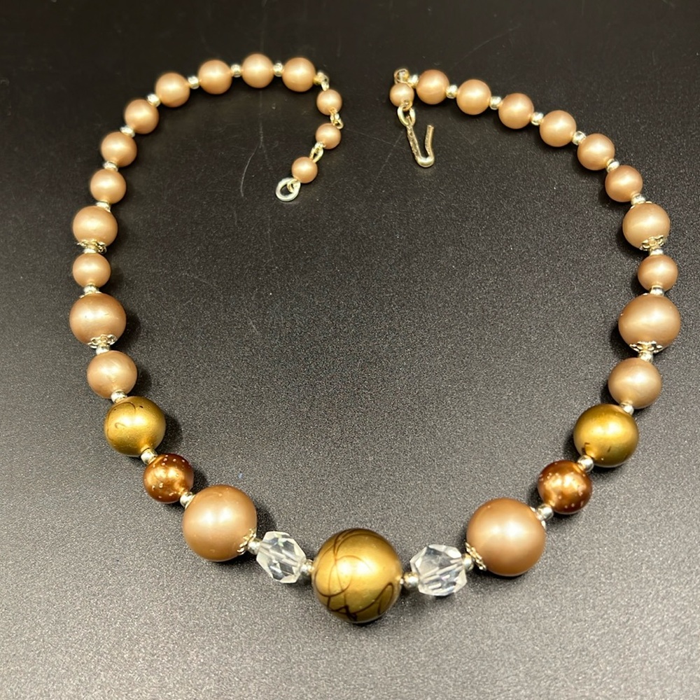 Vintage Japan faux pearl necklace